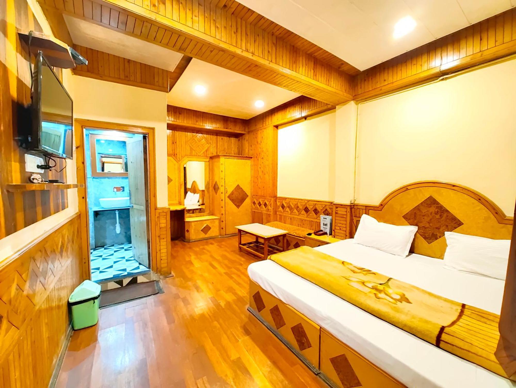 Hotel Shalimar The Mall Road Nainital Exterior photo